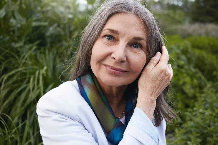files/expressive-senior-woman-posing_344912-3138.avif